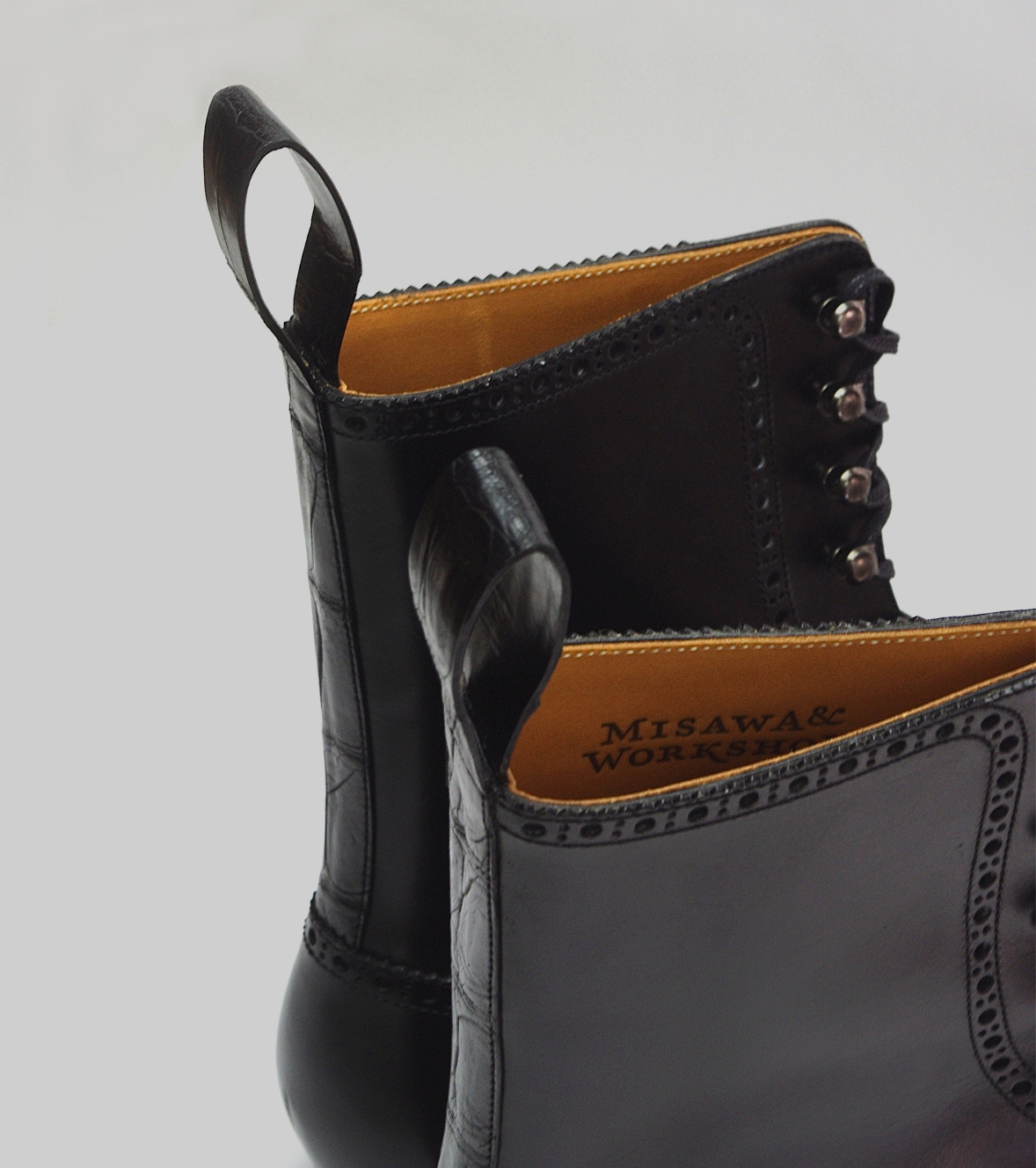 Leather shoes for woman. Brand stamped logo on insoles.